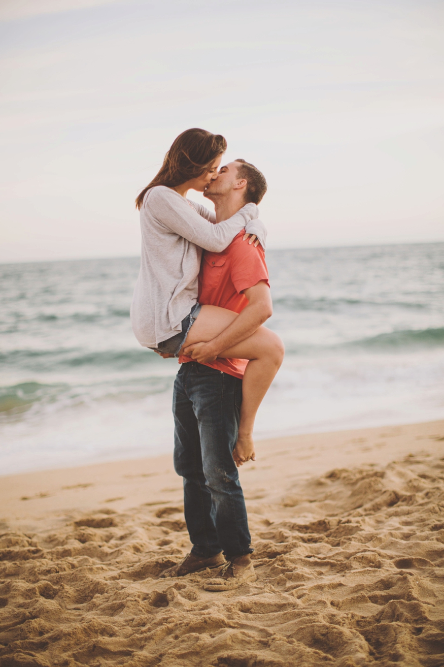 Newport Beach Engagement Photos // Destination Engagement Photographers - Malissa Ahlin Photography