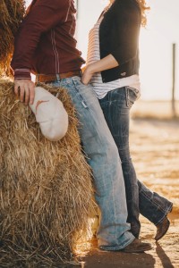 engagement photos with horses