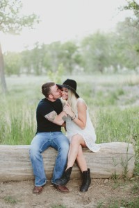 engagement photo pose